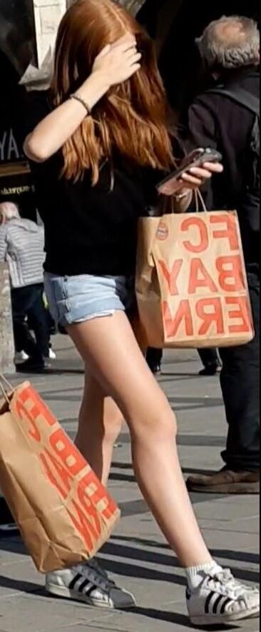 Streetgirls in shorts 