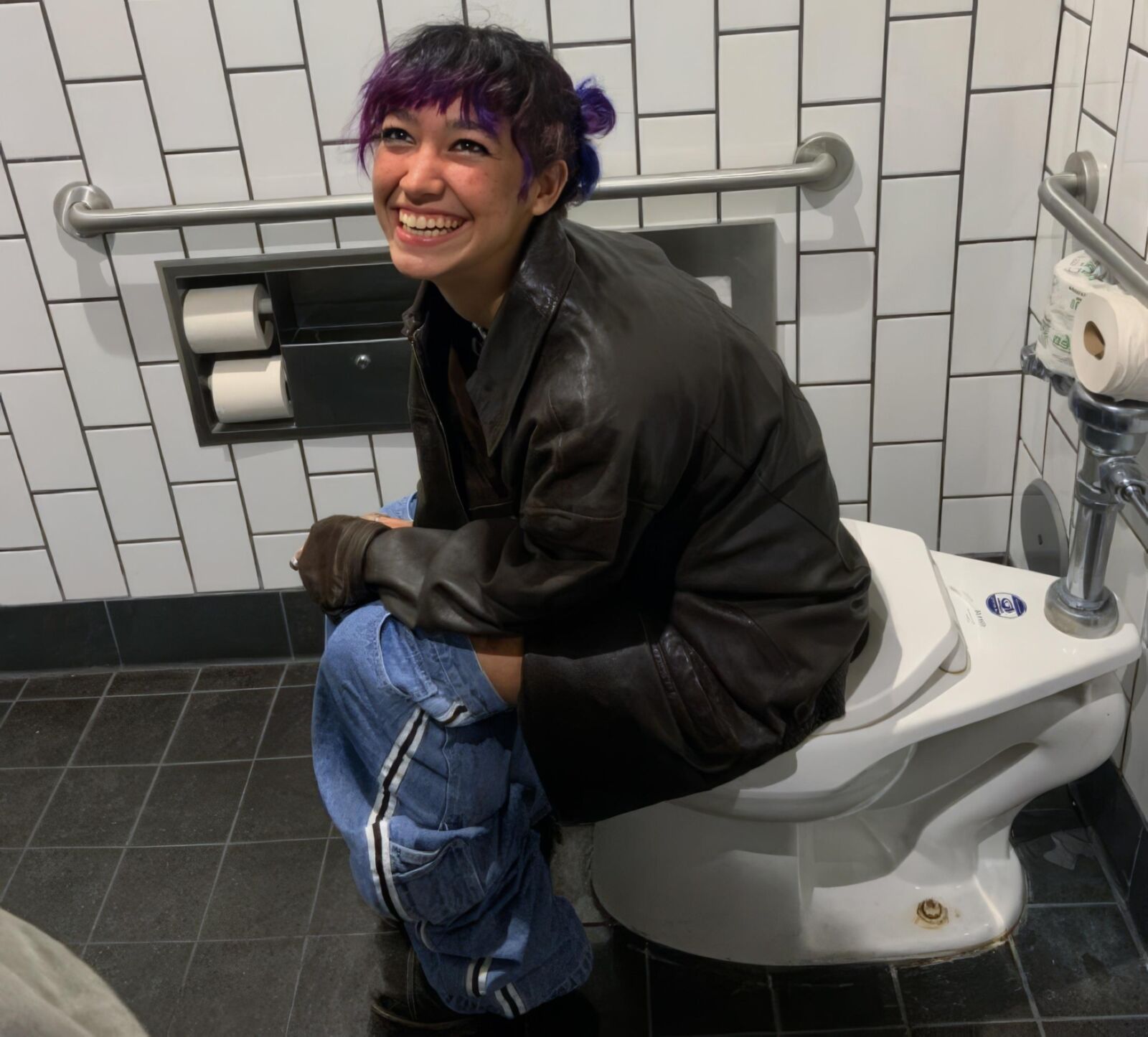 Toilet Bowl Girls 
