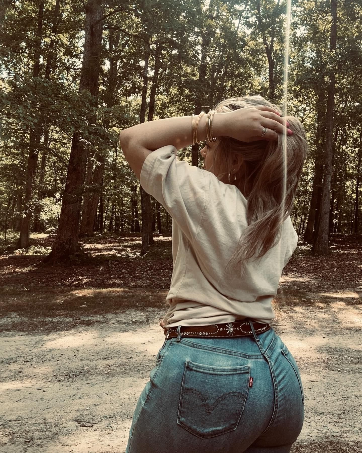 College Snowbunny PAWG for BBC: Heidi