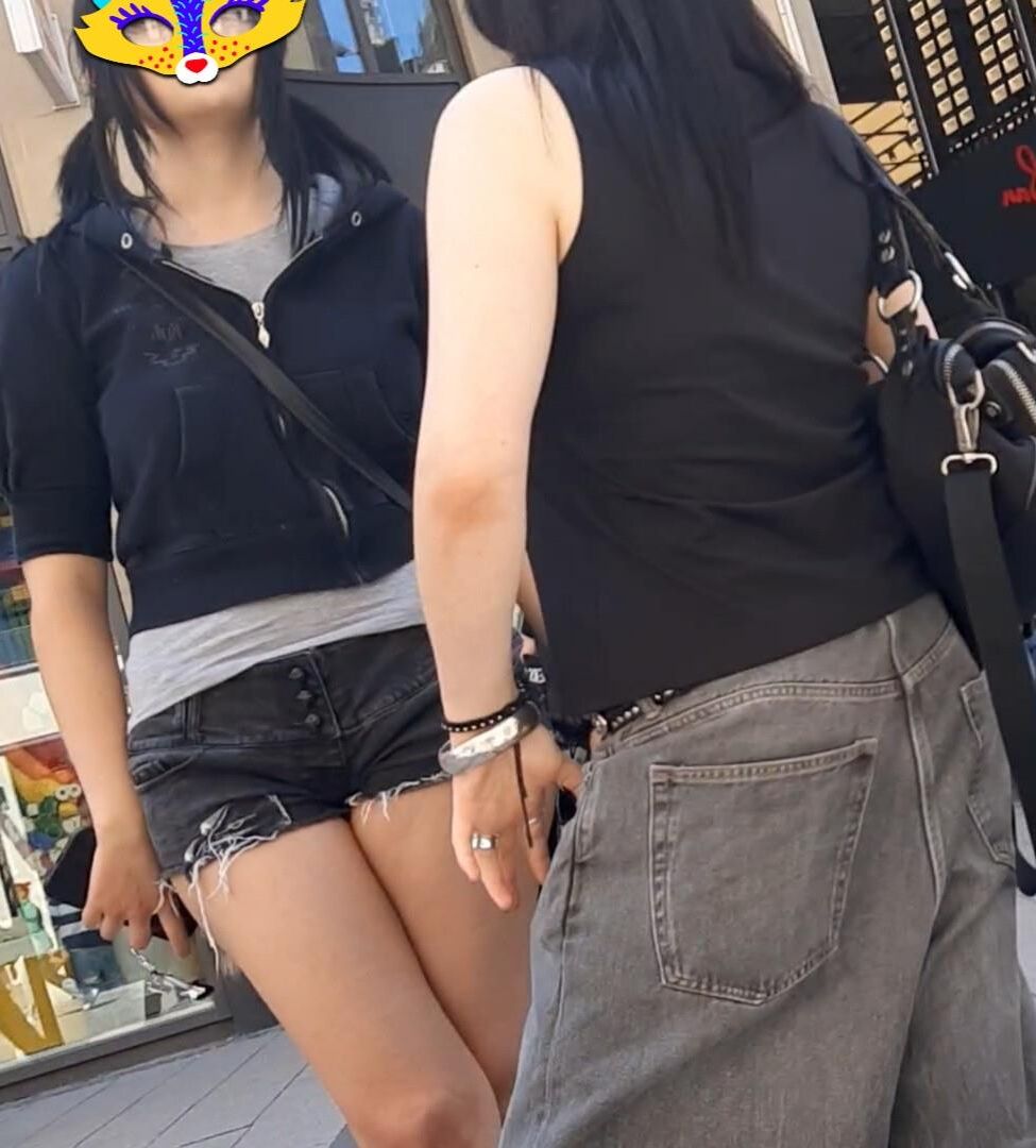 Streetgirls 
