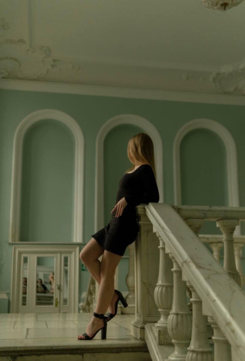 Young Russian athlete shows her brilliant ass 