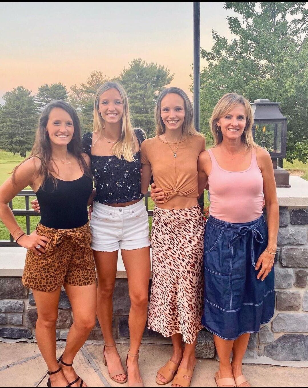Mothers & their Sexy Daughters Jun