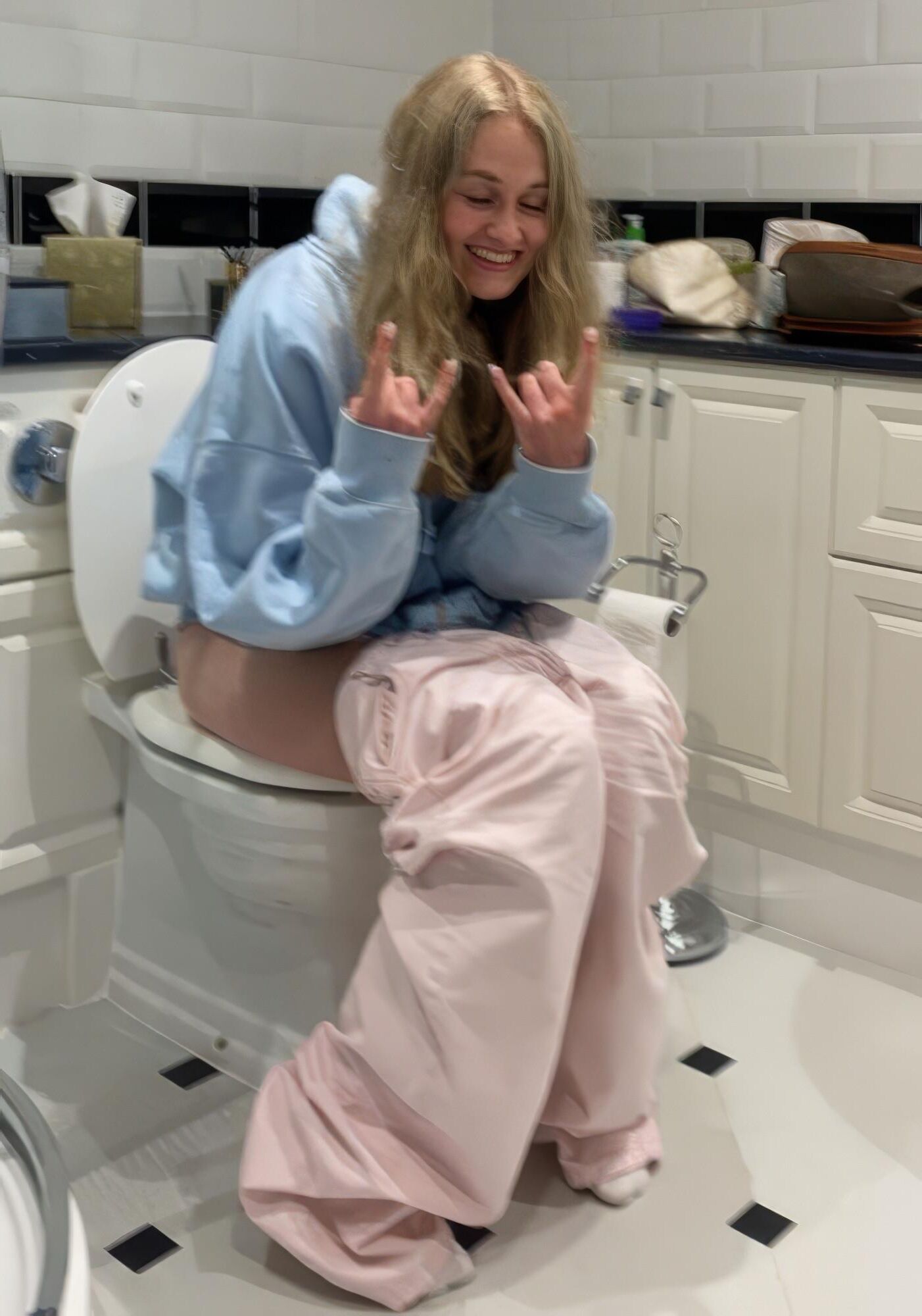 Toilet Bowl Girls 