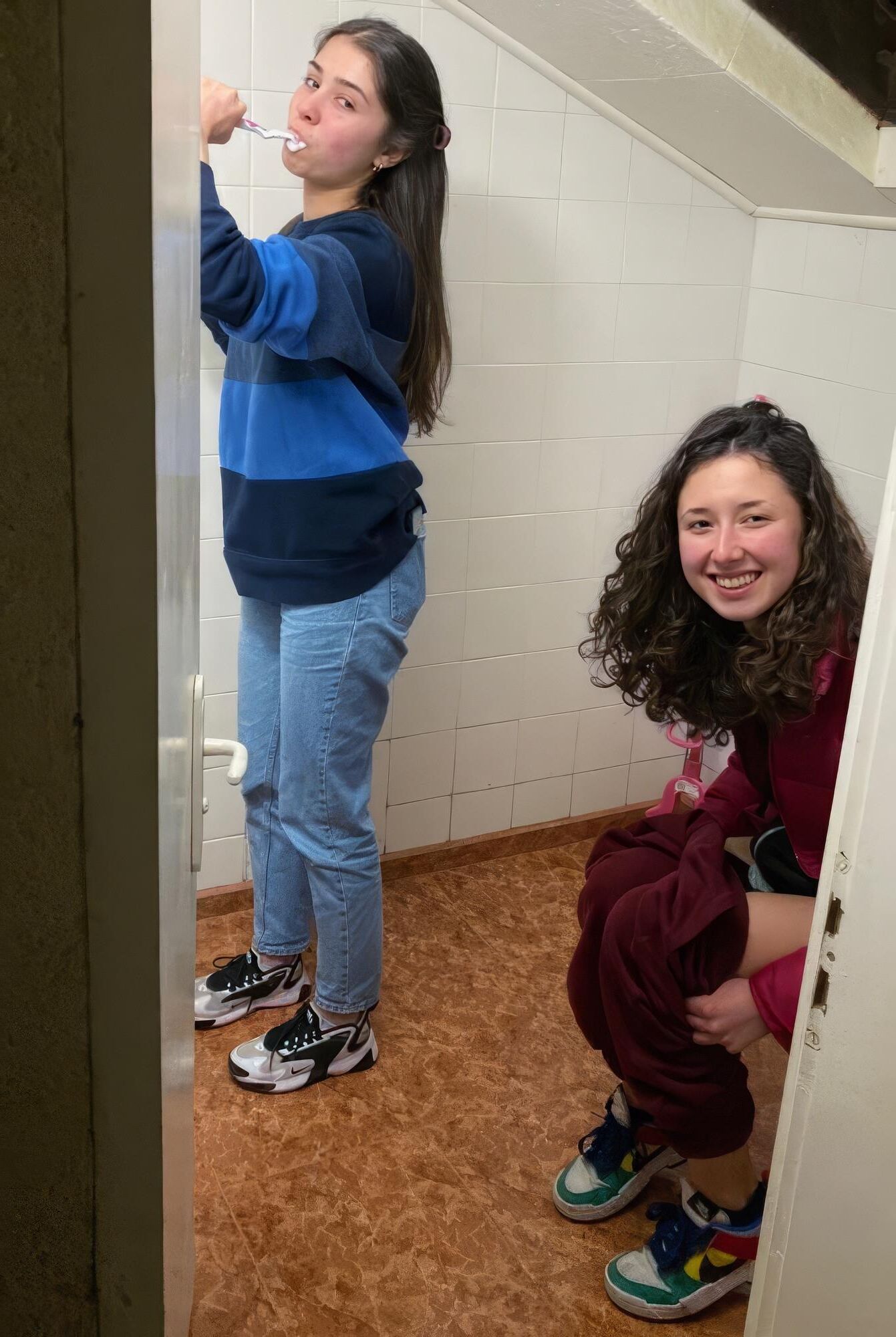 Toilet Bowl Girls 