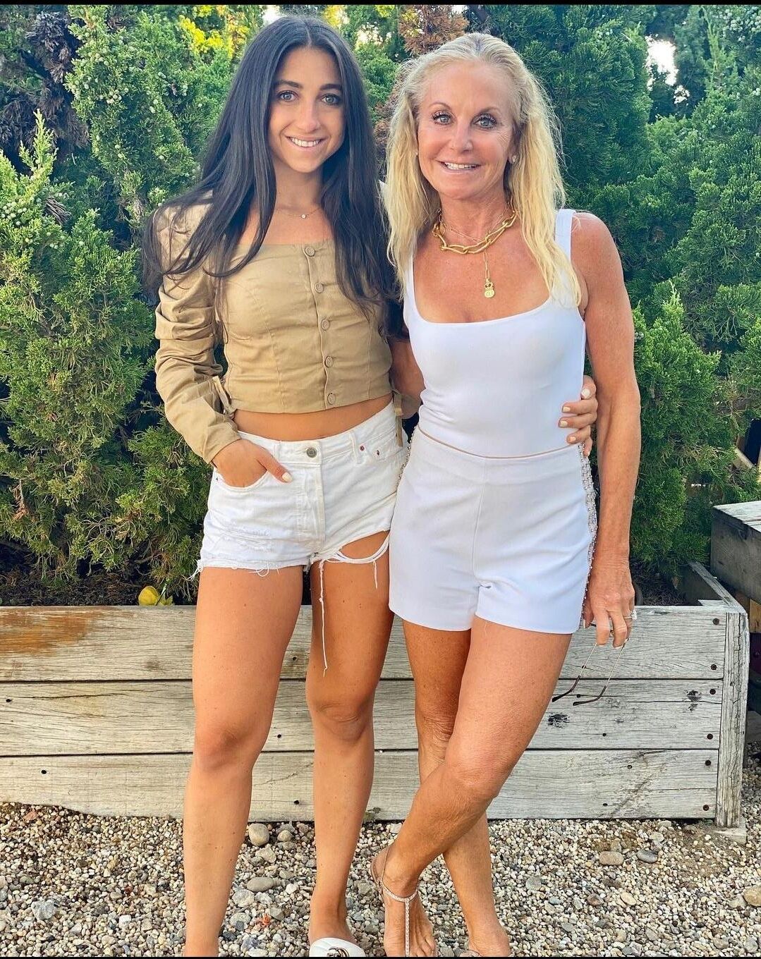 Mothers & their Sexy Daughters Jun