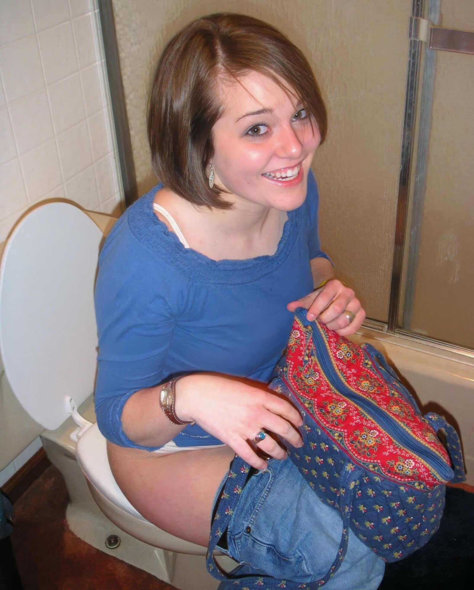 Toilet Bowl Girls 