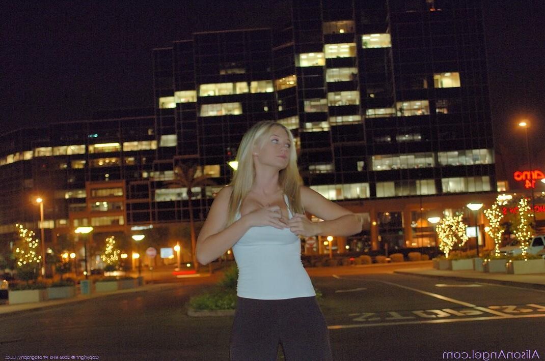 Alison Angel una noche en la ciudad