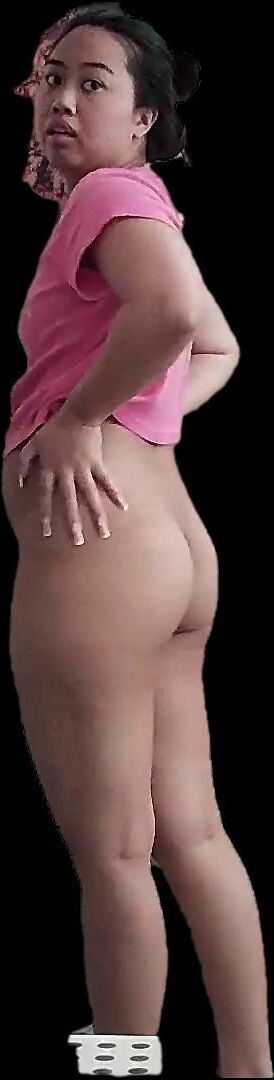 Adolescente atrapada desnuda en su habitación