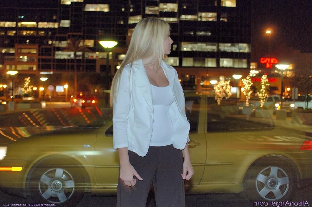 Alison Angel una noche en la ciudad