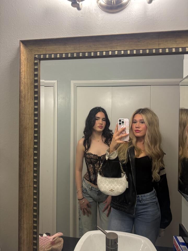 Big titter Julia is a yo wannabe influencer and full time slut