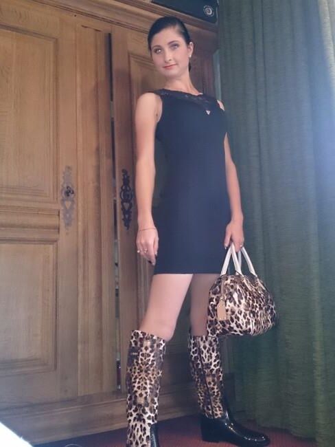 Carmen Bare Hooker Zurique