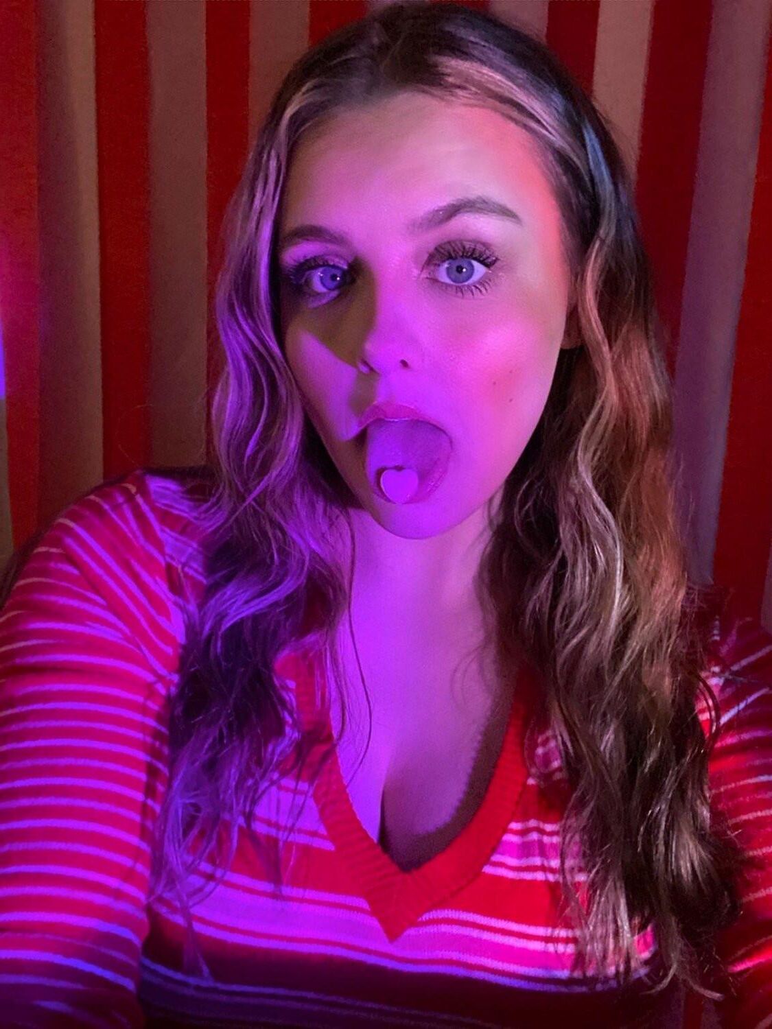 IRL Slut Sisters Bri and Karly Kik t_ringer