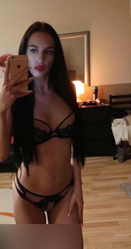 Lia Bare Hooker Baden