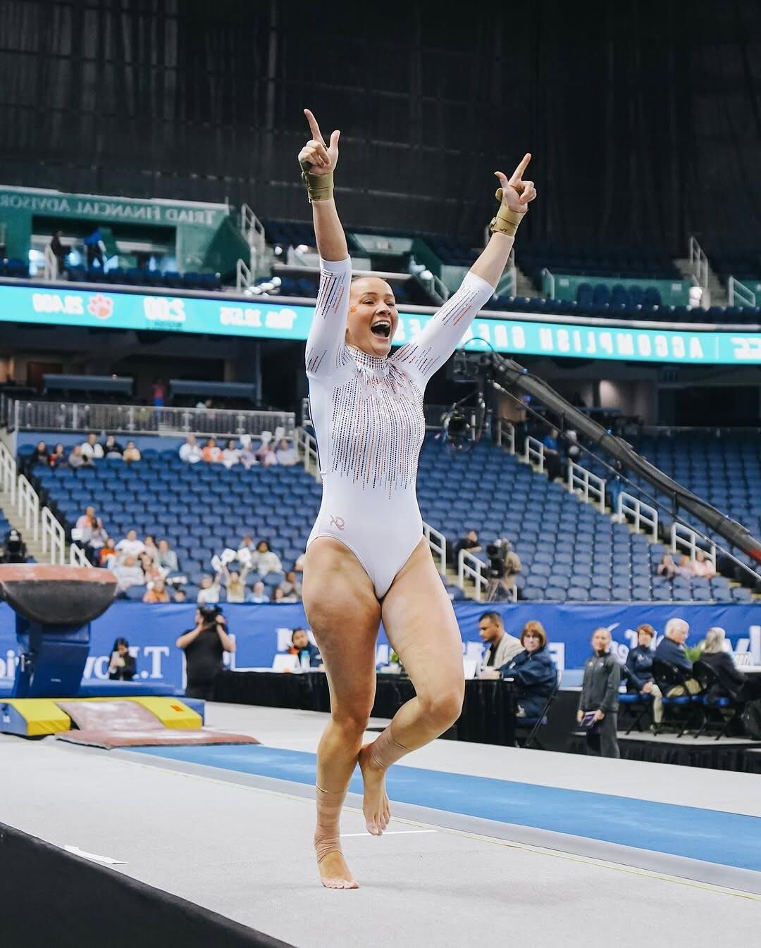 ¡Vuele al fin de semana con gimnastas! 