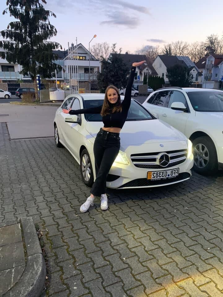chose game mother or sexy teen Wer ist geiler