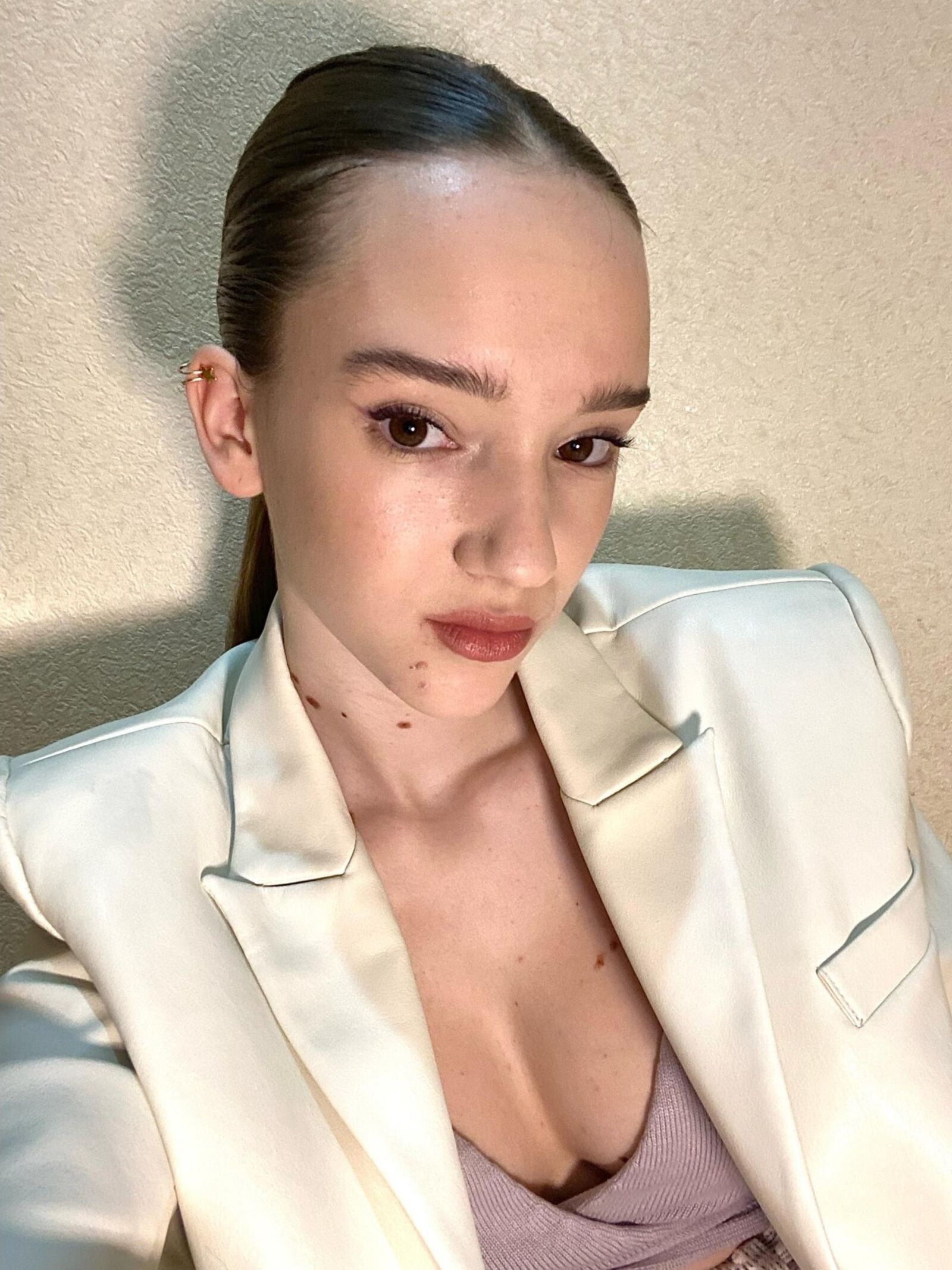 Non Nude Daughter