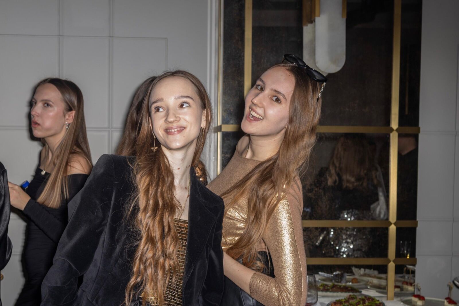 Non Nude Sisters And Friends