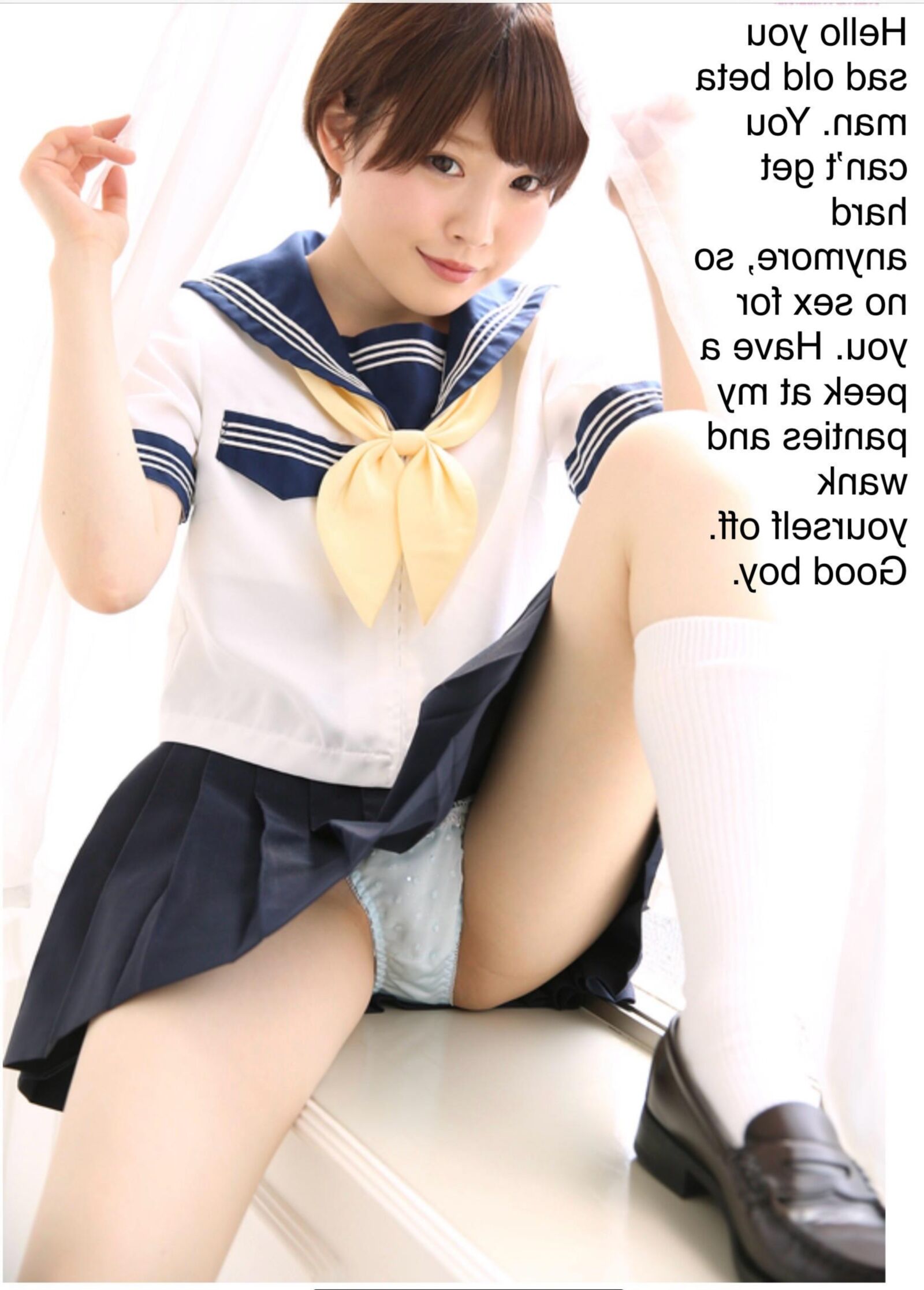 Prefiero mirar a las colegialas asiáticas Knickers y masturbarme