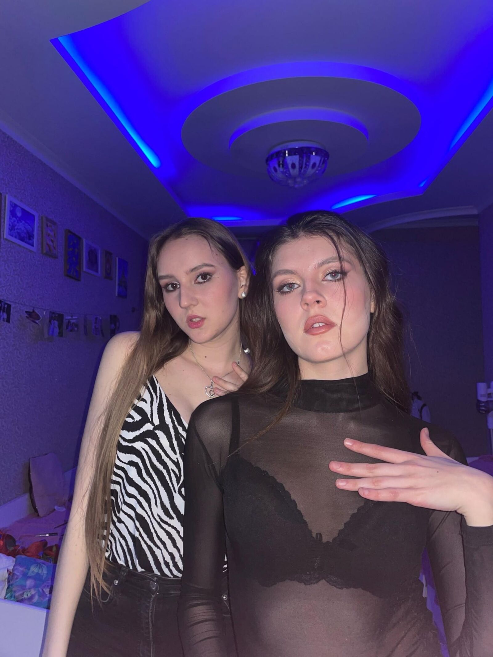 Non Nude Sisters And Friends