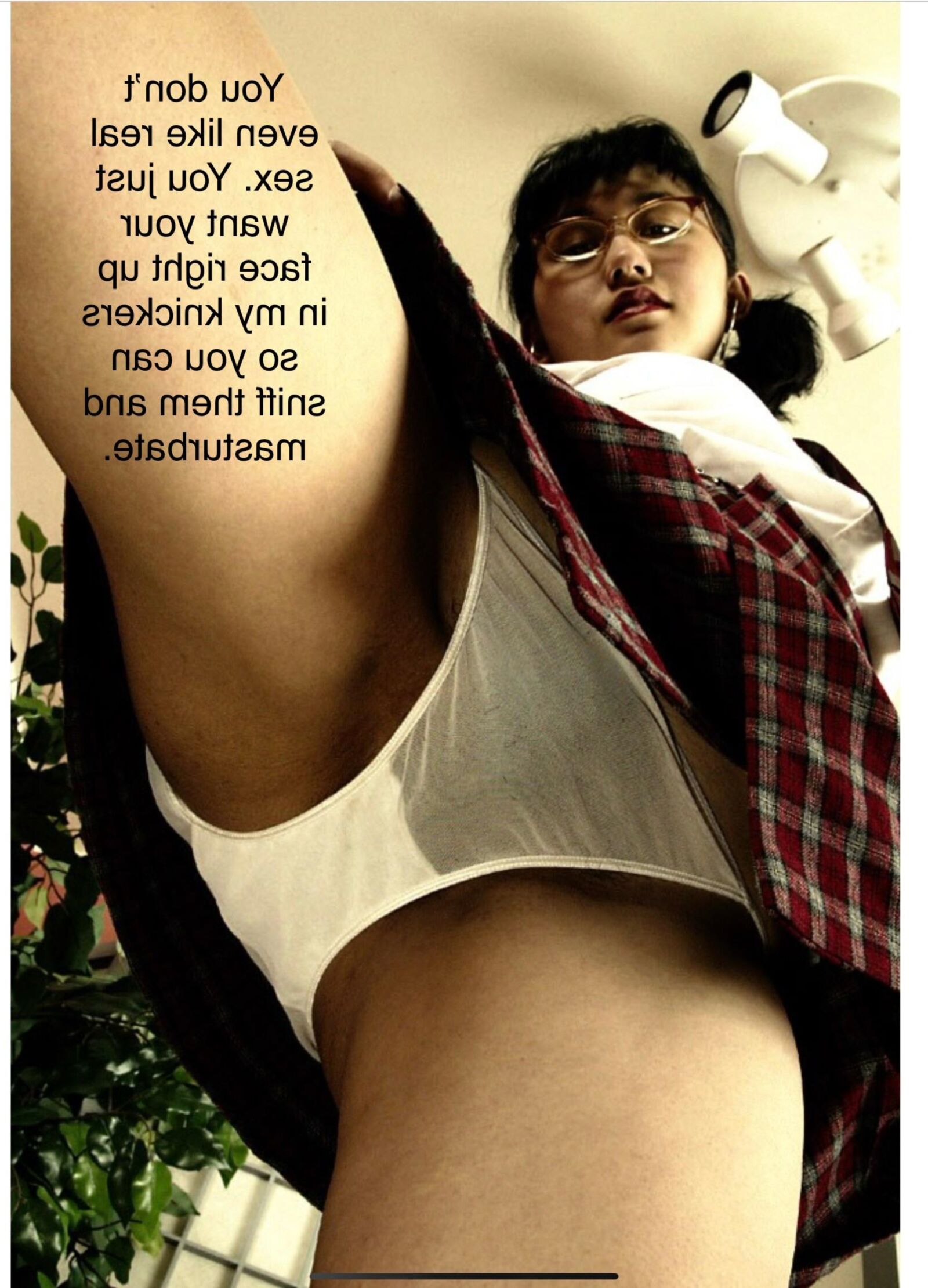 Prefiero mirar a las colegialas asiáticas Knickers y masturbarme