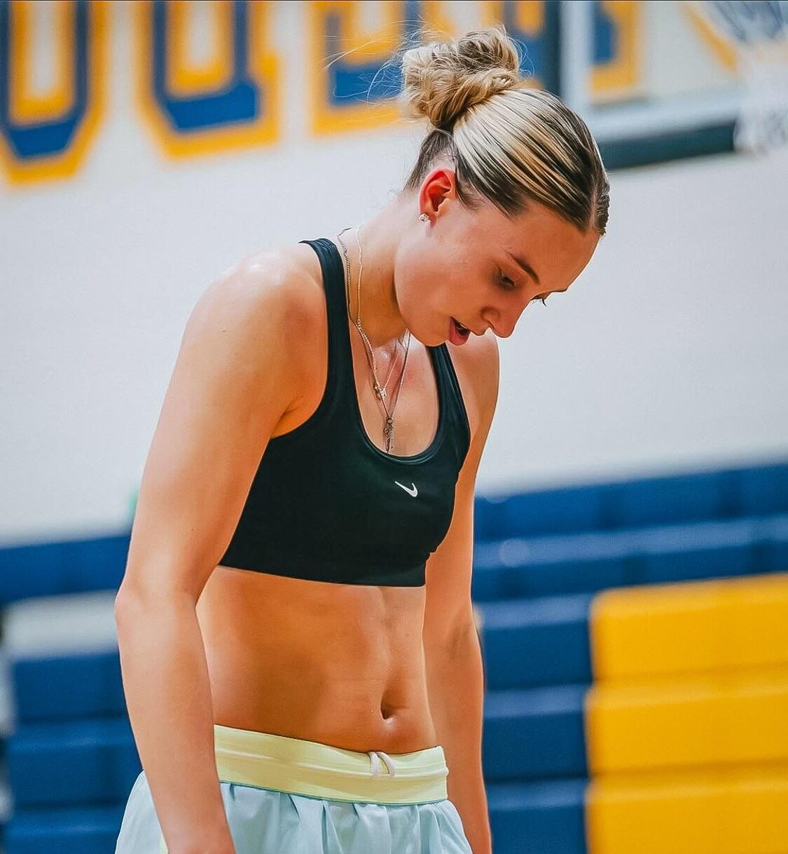 Cum on these tight sports bodies 