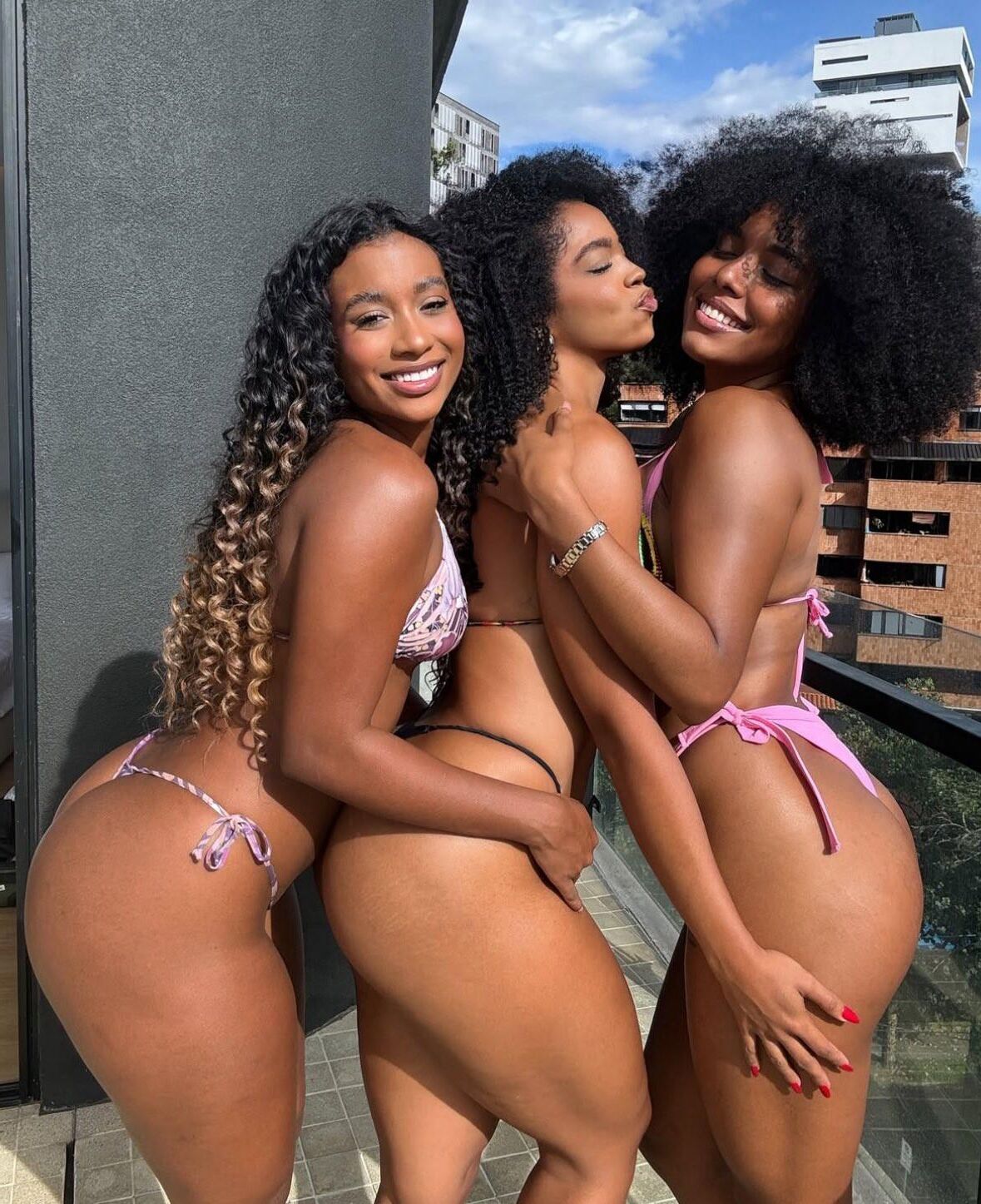 Superfine Hoes w/ Killer Bodies Nude