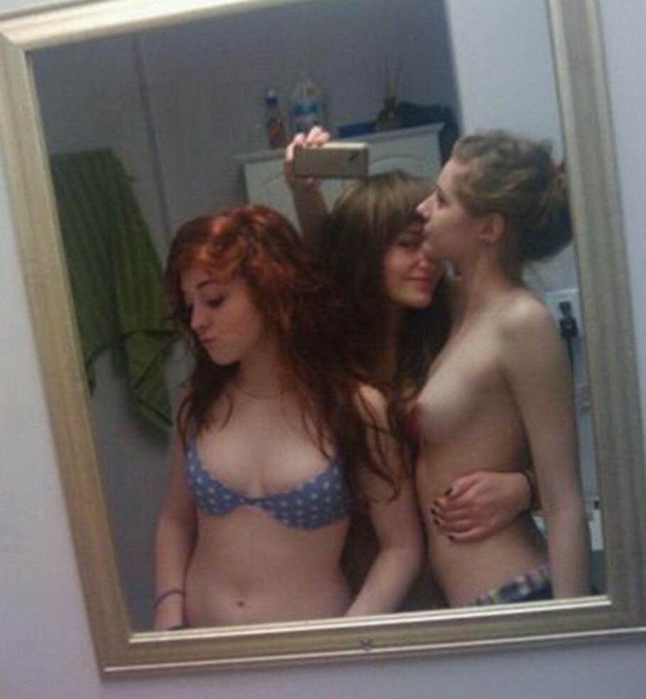 Selfie Teen con un culo fantástico
