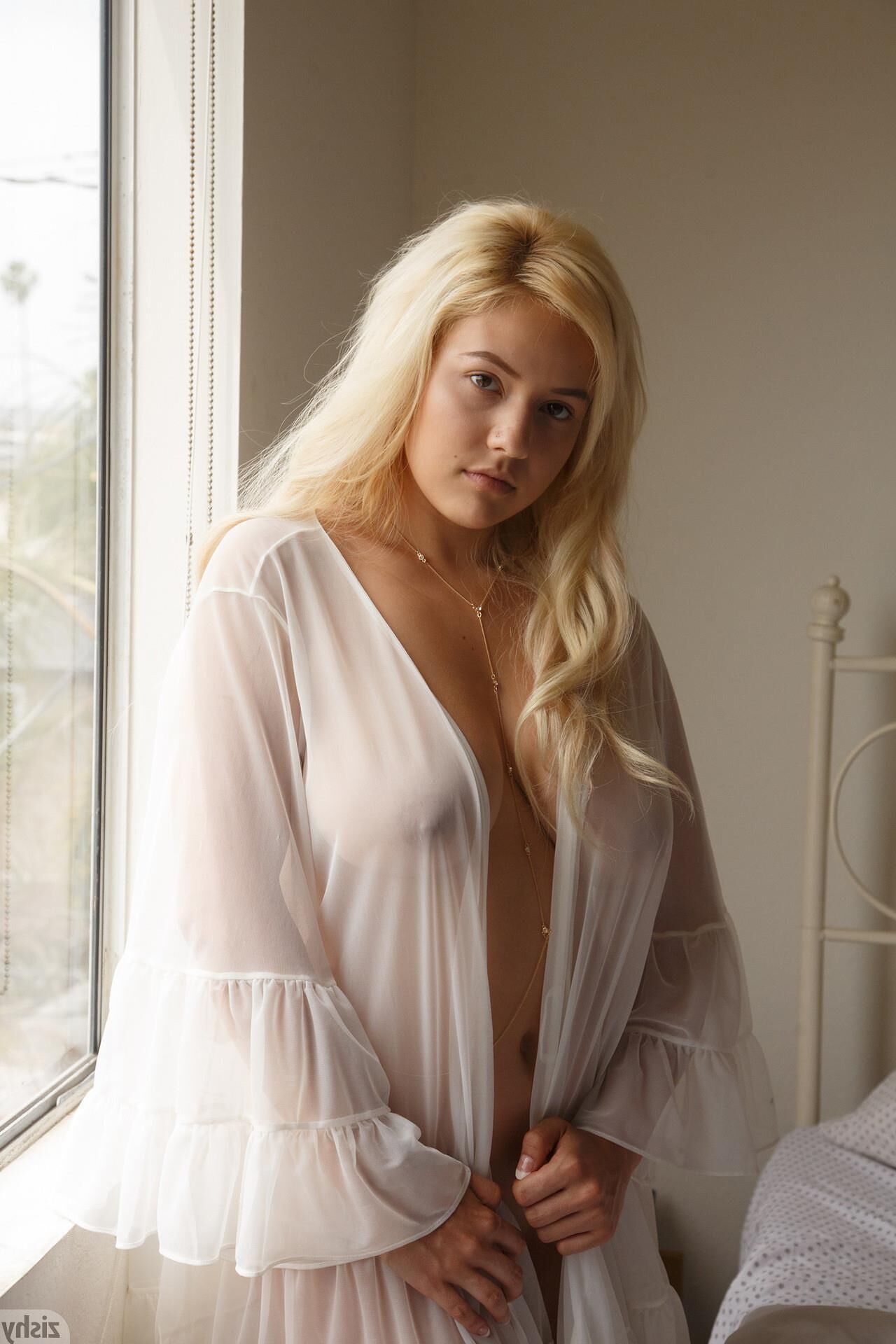 Kylie Page alias Bonnie Kinz