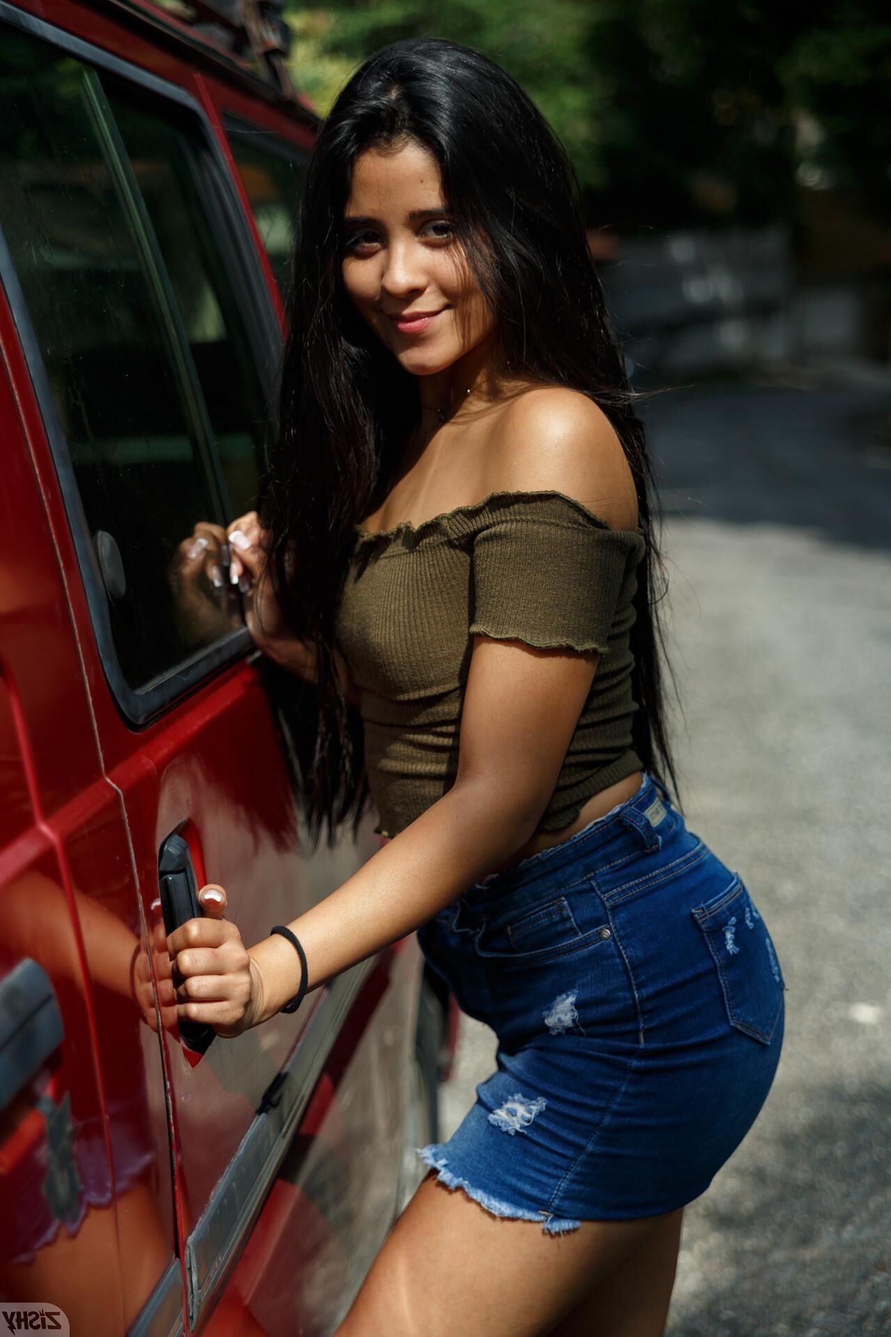 Katie Arias From Vanezeula