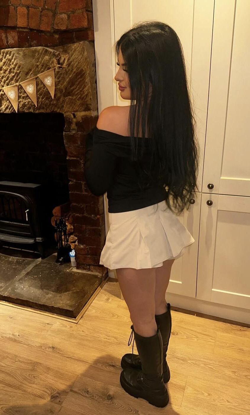 British perfection that makes me cum every time Ann
