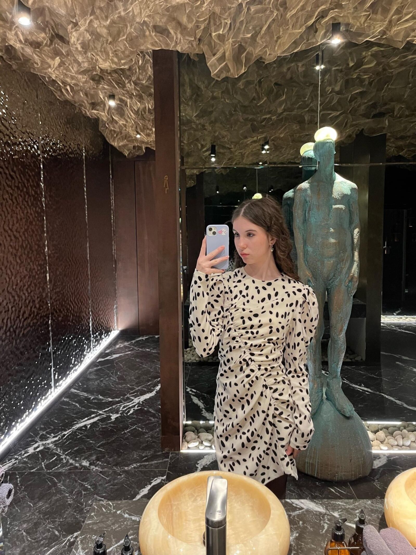 Non Nude Daughter 