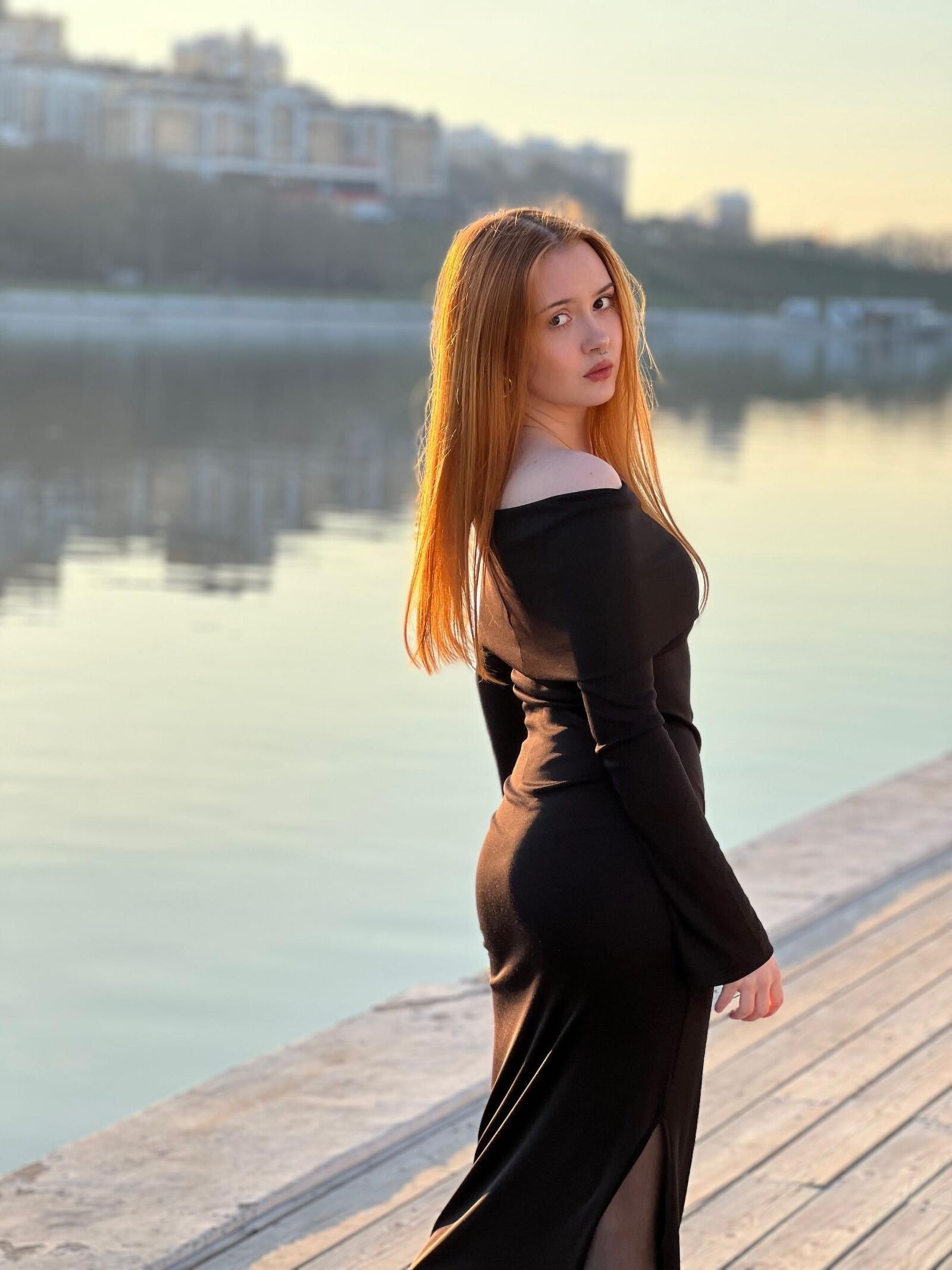 Filles non nues mixtes