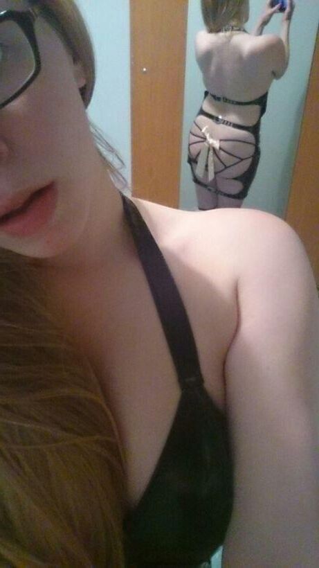 Sexy blond teen selfies