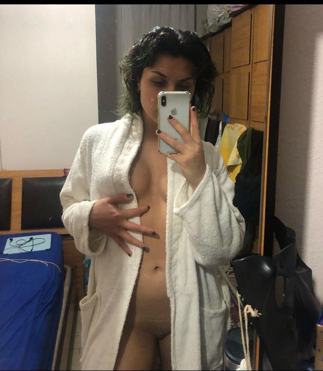 Turkish Brunette Slut Nazli