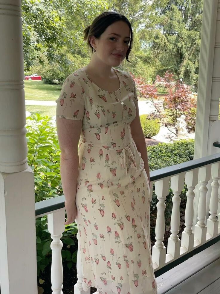 Young Fit PAWG Fashion Blogger