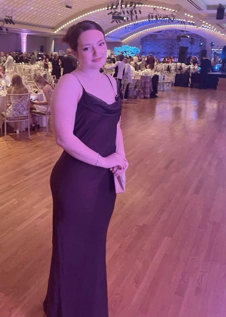 Young Fit PAWG Fashion Blogger