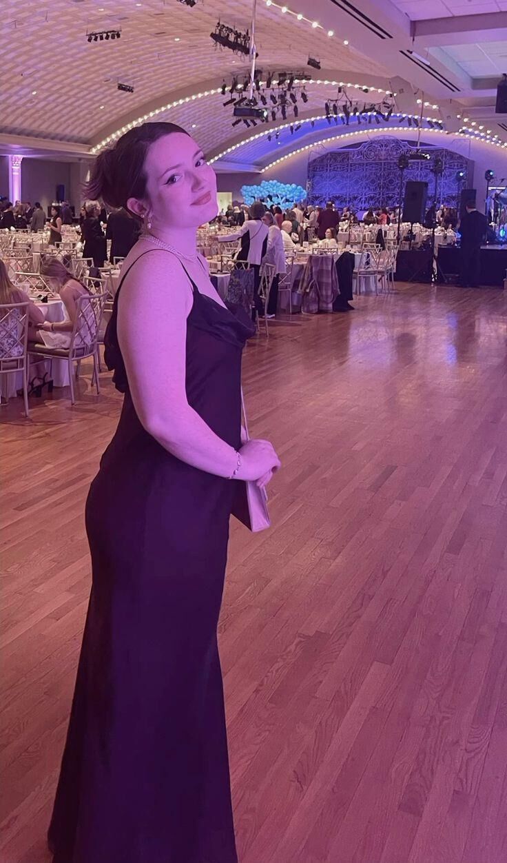 Young Fit PAWG Fashion Blogger