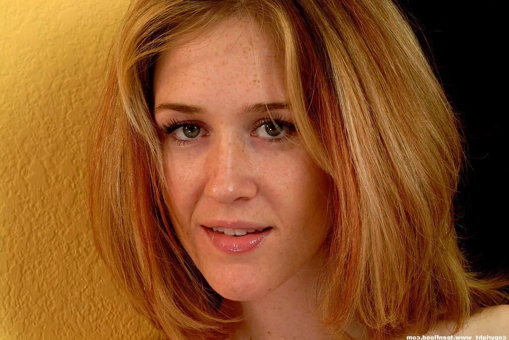 Teenflood Melly