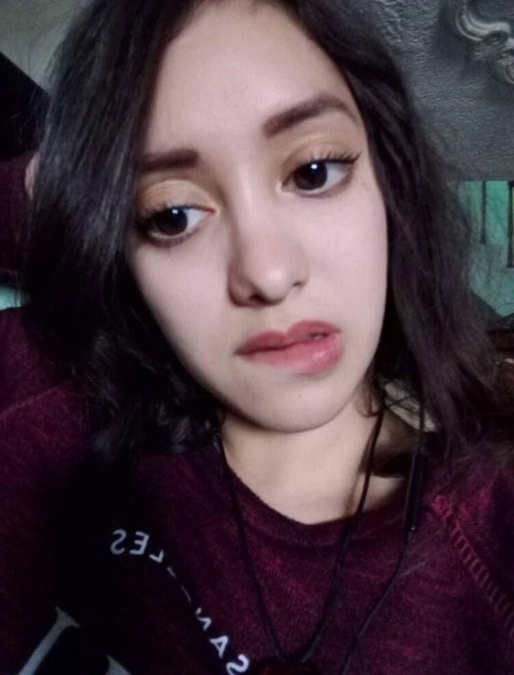 La jolie Latina GF est une pute timide