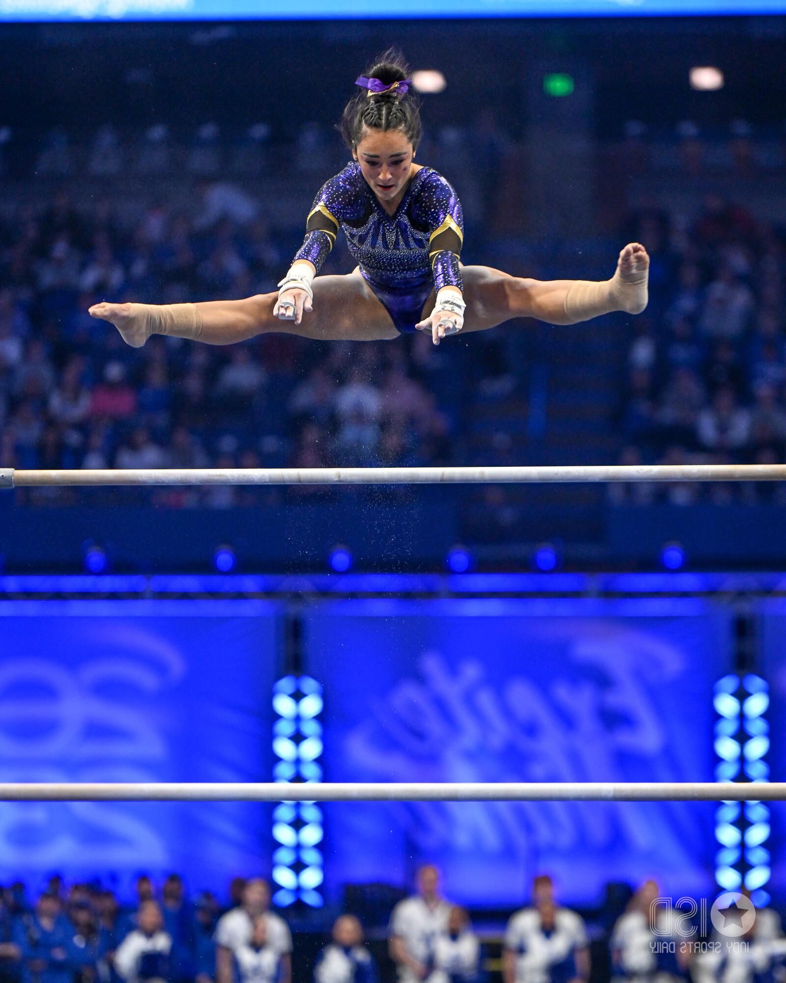 Very Hot College Gymnasts Part 