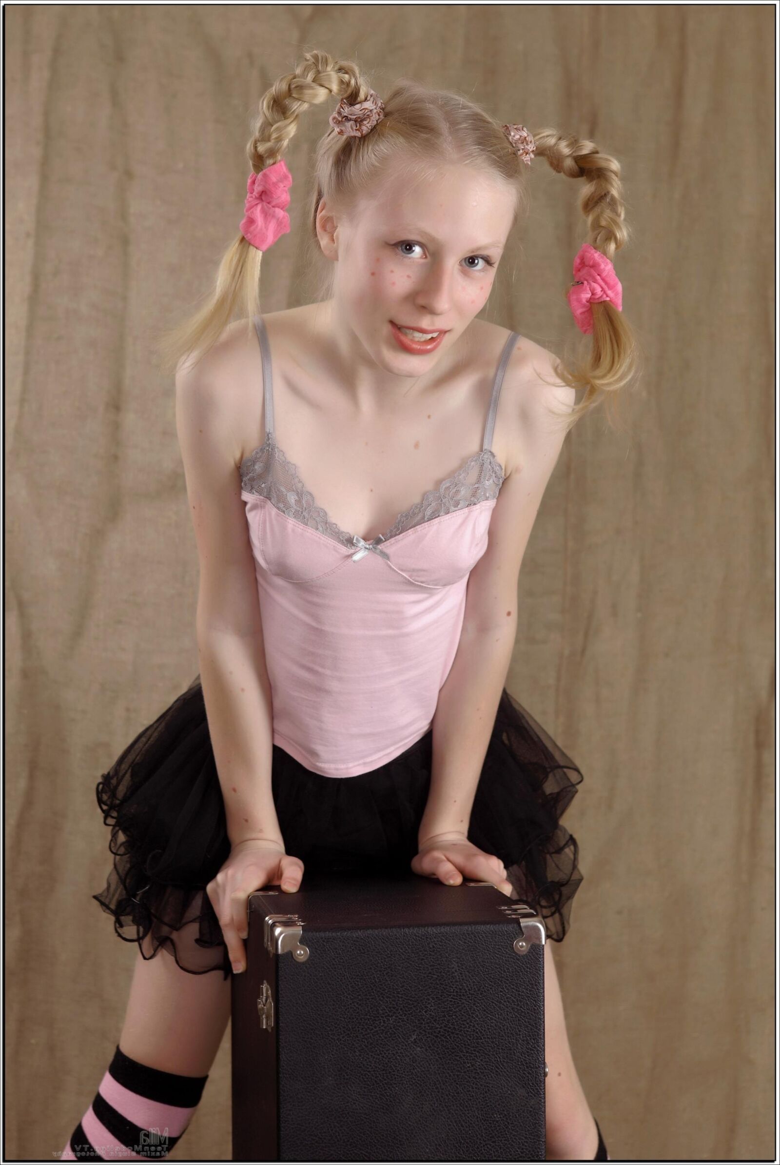 I lovit skinny teens