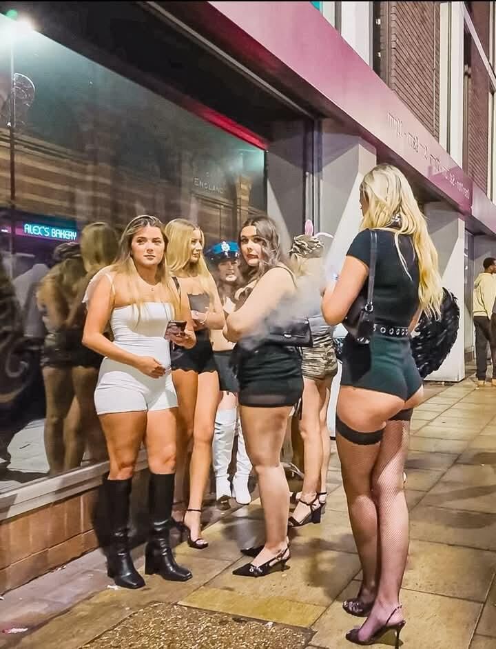 candid 
