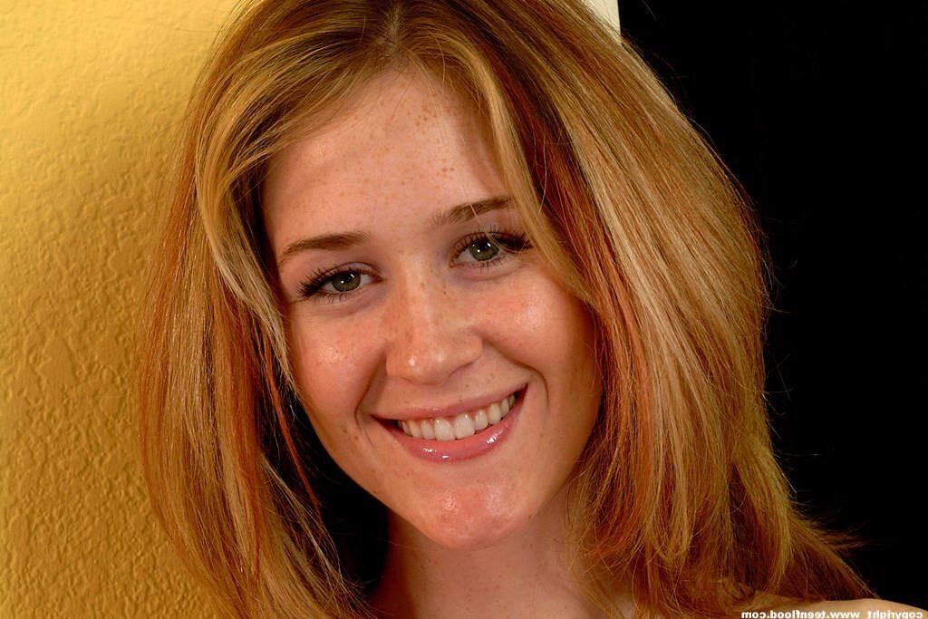 Teenflood Melly