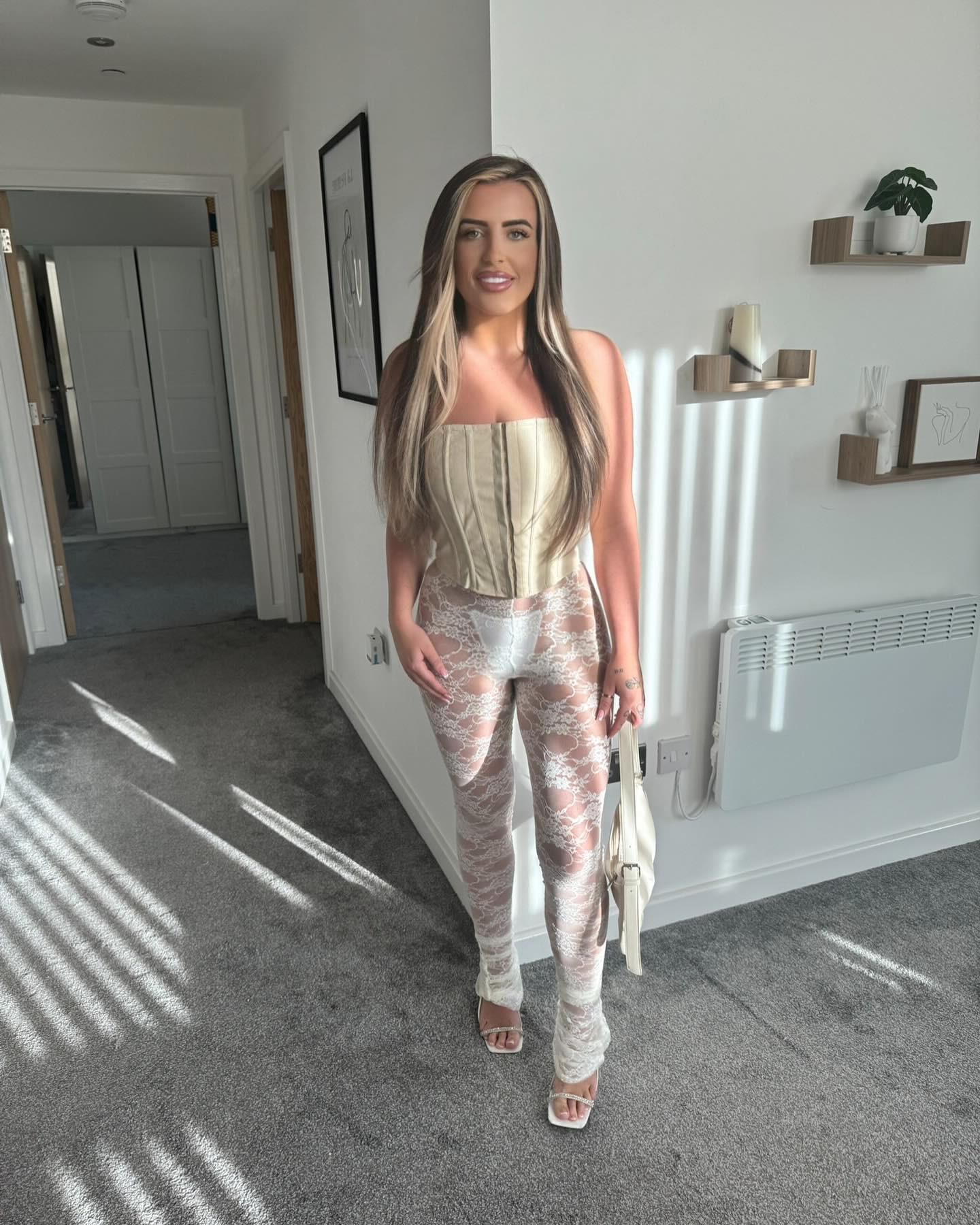 Lace Outfits 