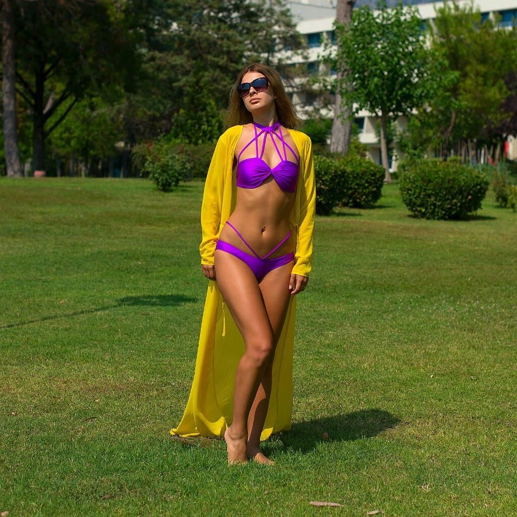 Russian girls in bikini 
