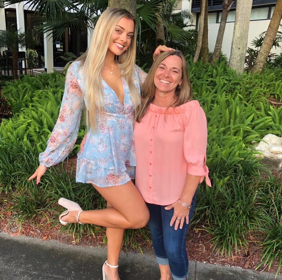 Mothers & their Sexy Daughters Jun