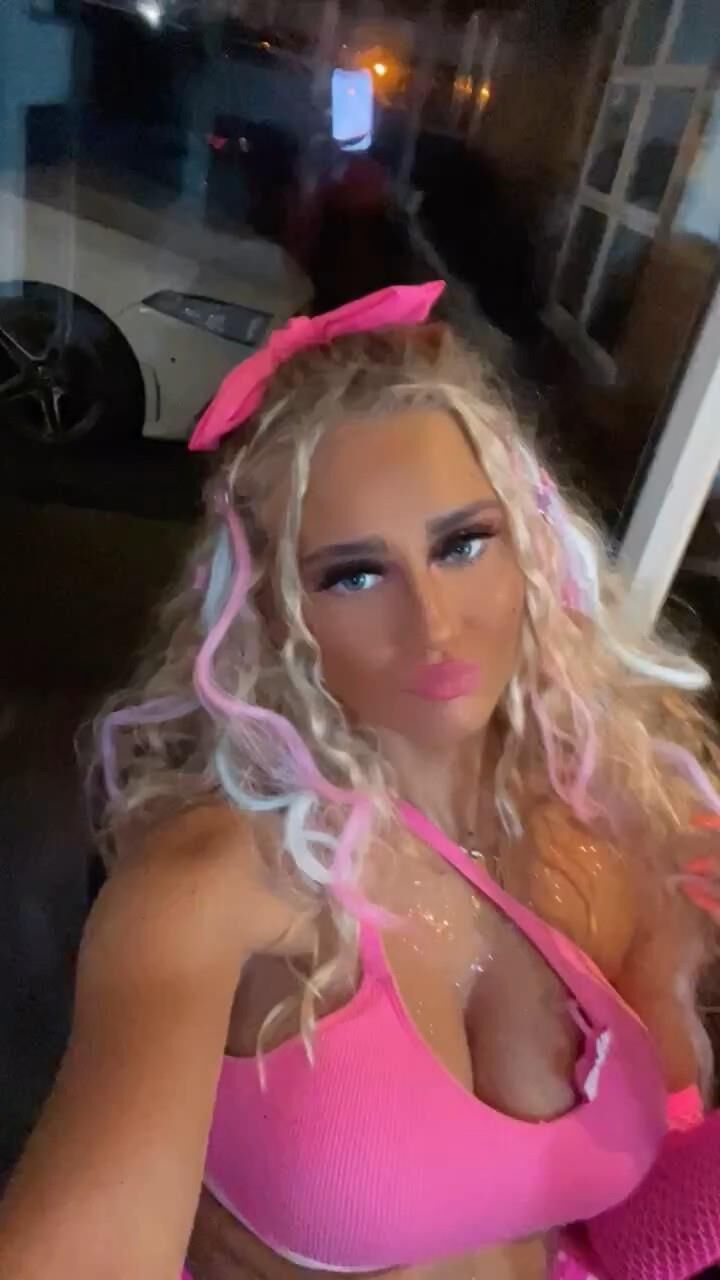 Fuckable hypersexualized Chav Chavs
