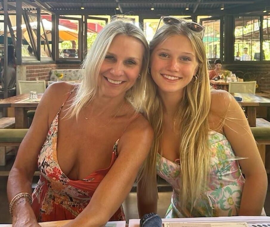 Mothers & their Sexy Daughters Jun