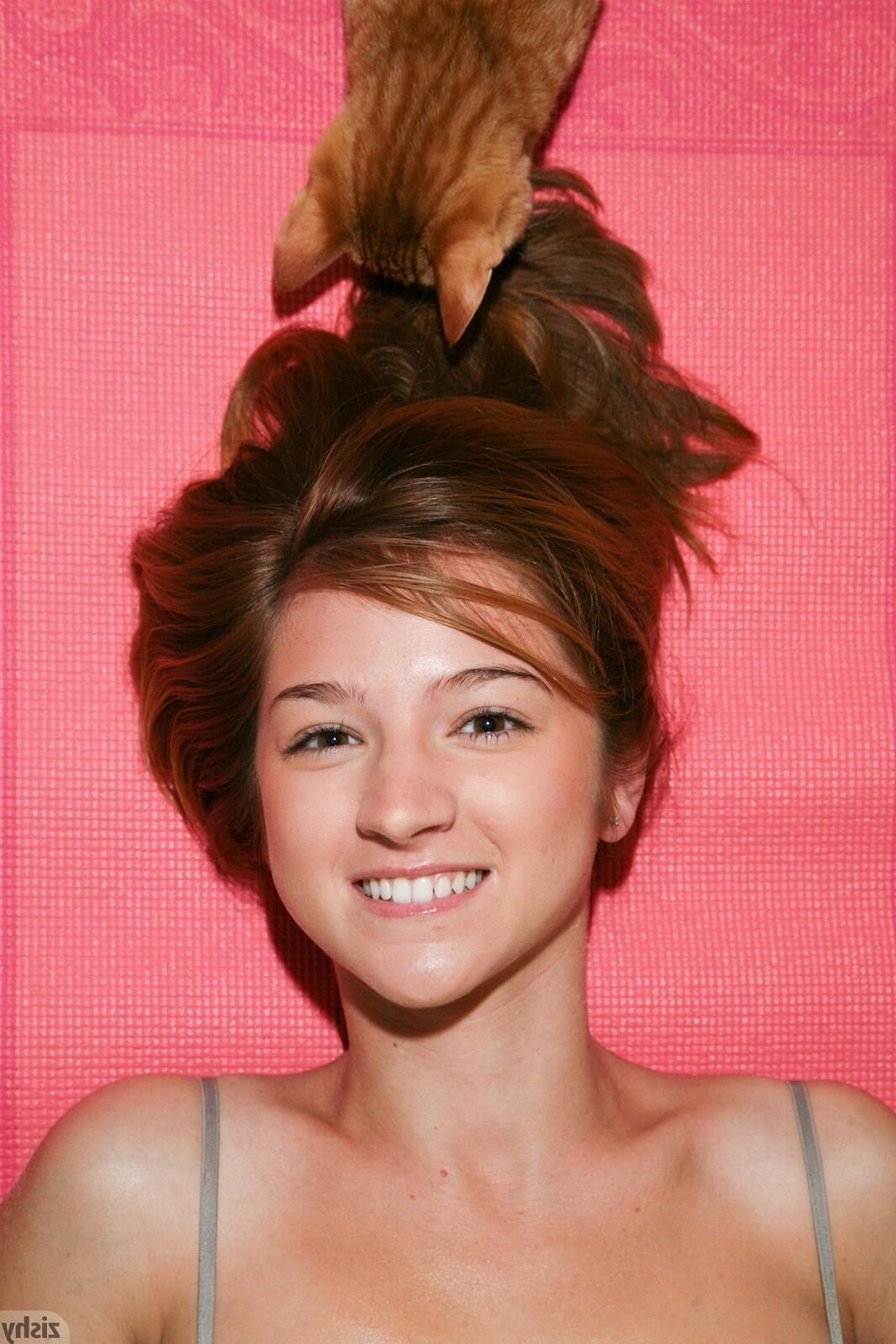 Lexy Mack Does Home Workouts