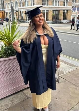 Busty Girls 